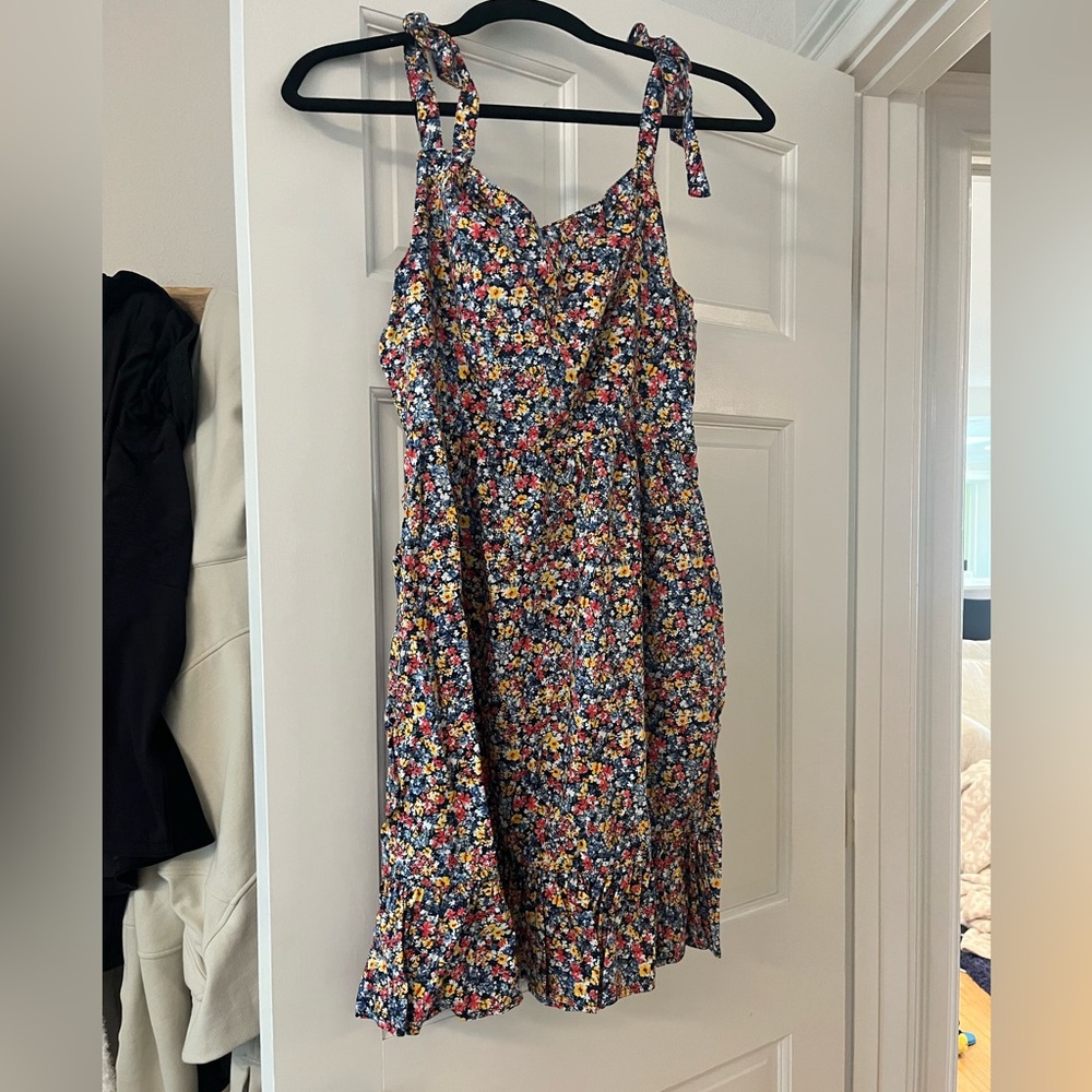 Old Navy Floral Sundress, Size small